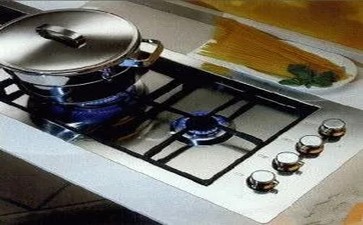 为什么燃气灶不能放西北角，故障维修和解决办法