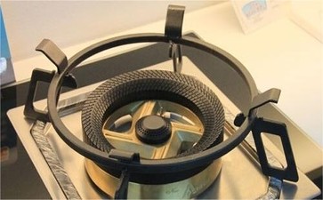 燃气灶不通气维修费用高吗，故障维修和解决办法