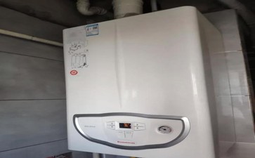 爱尼壁挂炉故障码e2，故障维修和解决办法