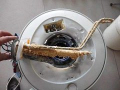如何清洁和冲洗热水器