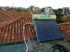 皇明分体式太阳能故障E1