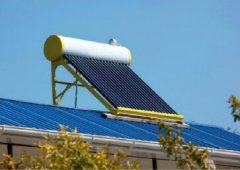 四季沐歌太阳能电热水器e1故障